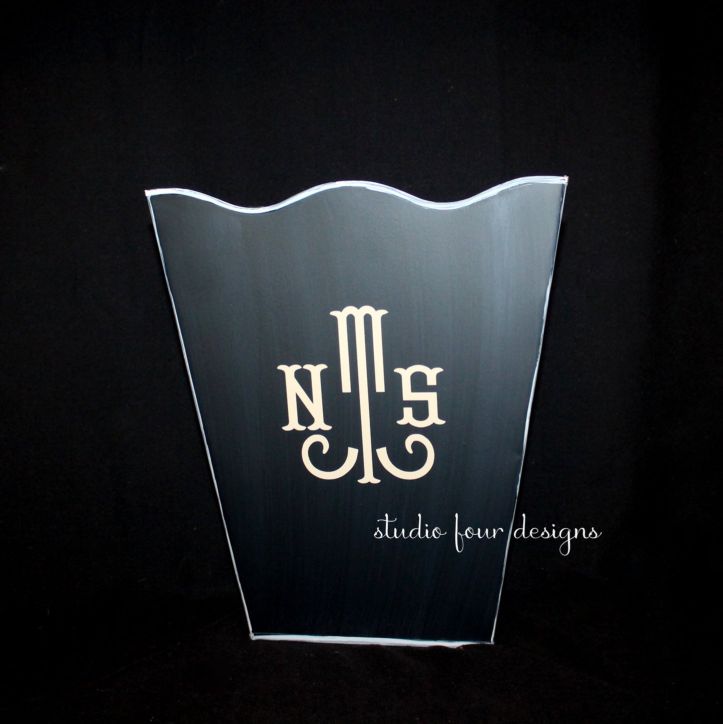 Monogrammed Scalloped Trash Can