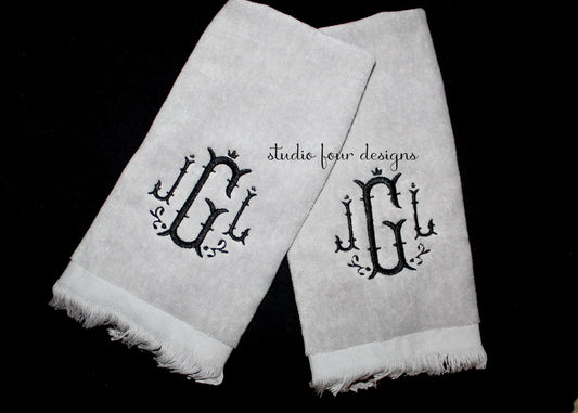 Monogrammed Fingertip Fringed Towel
